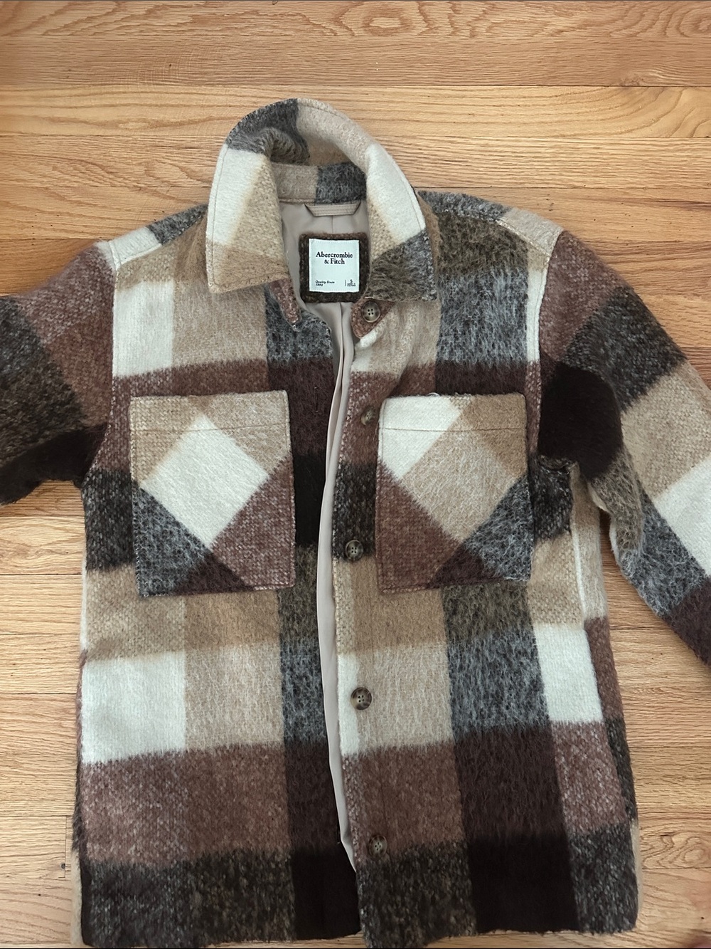 Abercrombie & Fitch Plaid Button-Up Jacket in Brown & Cream